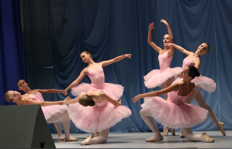 Усть-Кут.RU : Детская балетная студия театра имени Н. Загурского